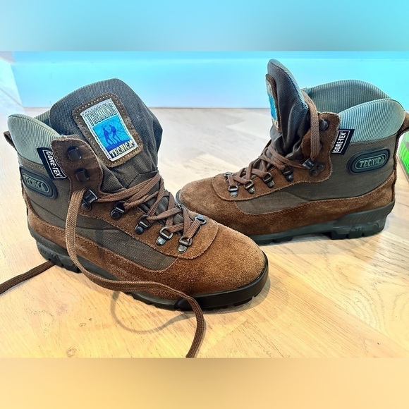 Trekking Tecnica Cervino Super GTX hiking boots size 9 main image 4